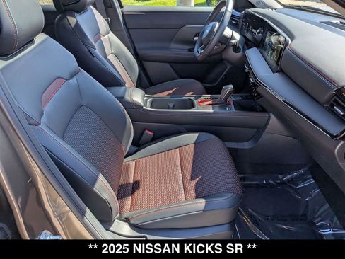 Used 2025 Nissan Kicks SR w/ SR Premium Package AWD/4WD image 30