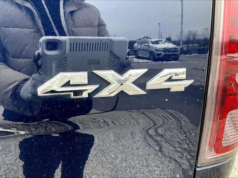 Used 2016 RAM 2500 Laramie image 9