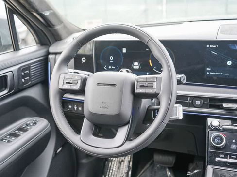 New 2025 Hyundai Santa Fe Calligraphy AWD/4WD image 15