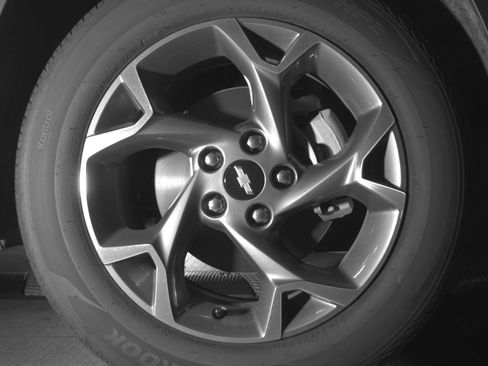 Used 2025 Chevrolet Trax LT w/ LT Convenience Package image 13