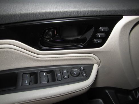 Certified 2025 Honda Odyssey Elite image 12