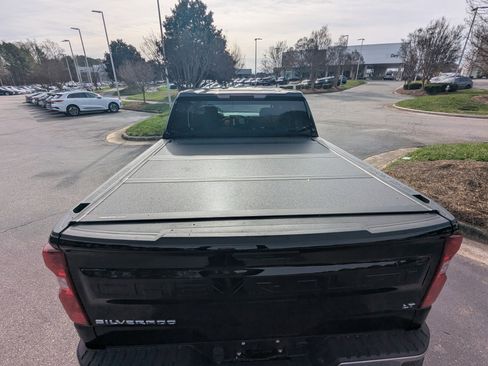 Used 2024 Chevrolet Silverado 1500 LT w/ Z71 Off-Road Package image 26