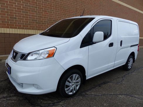 Used 2021 Nissan NV200 SV w/ Back Door Glass Package image 1
