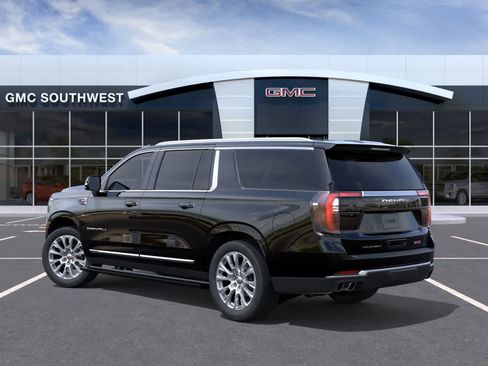 New 2026 GMC Yukon XL Denali image 3