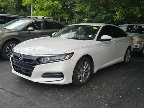 Used 2018 Honda Accord LX image 6