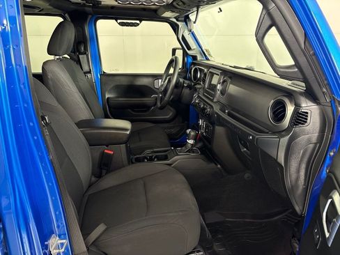 Used 2022 Jeep Wrangler Unlimited Sport AWD/4WD image 14