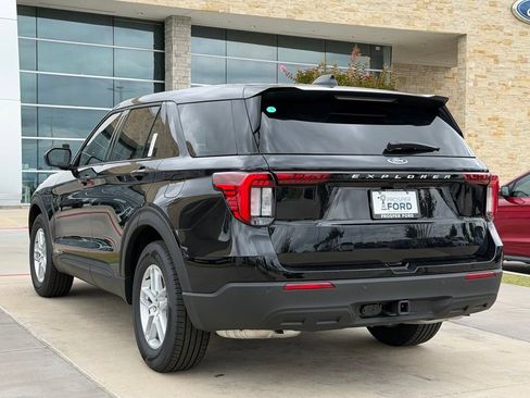 New 2026 Ford Explorer Active RWD image 10