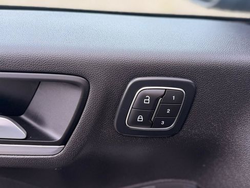 Used 2025 Ford Escape Platinum AWD/4WD image 10