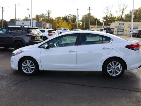 Used 2017 Kia Forte S w/ S Technology Package image 8