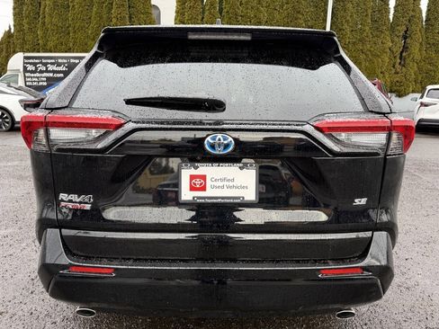 Certified 2024 Toyota RAV4 SE image 7