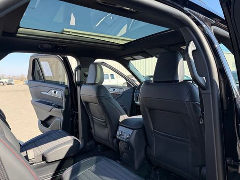 New 2026 Ford Explorer ST-Line w/ ST-Line Street Pack image 21