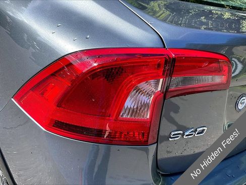 Used 2016 Volvo S60 T5 Cross Country Platinum AWD/4WD image 27