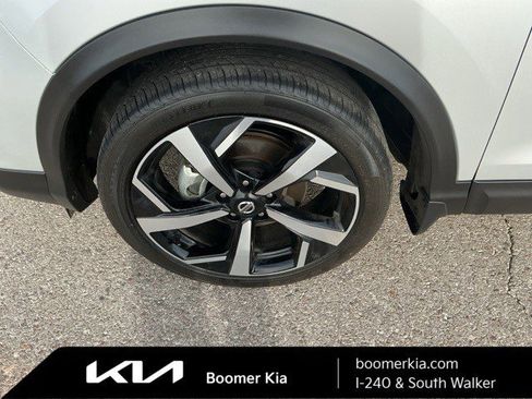 Used 2022 Nissan Rogue Sport SL w/ Premium Package image 9
