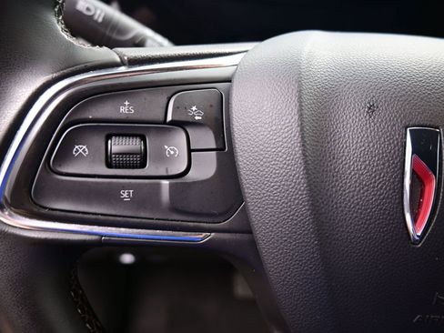 Used 2025 Buick Encore GX Preferred AWD/4WD image 17