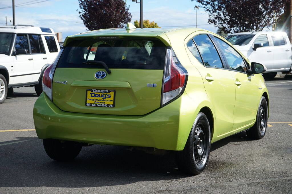 Used 2015 Toyota Prius C Two FWD image 6