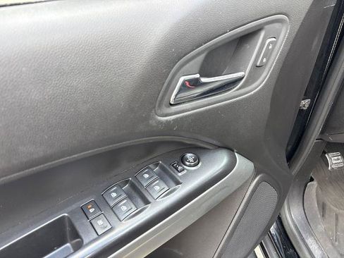 Used 2017 Chevrolet Colorado LT w/ LT Convenience Package AWD/4WD image 16