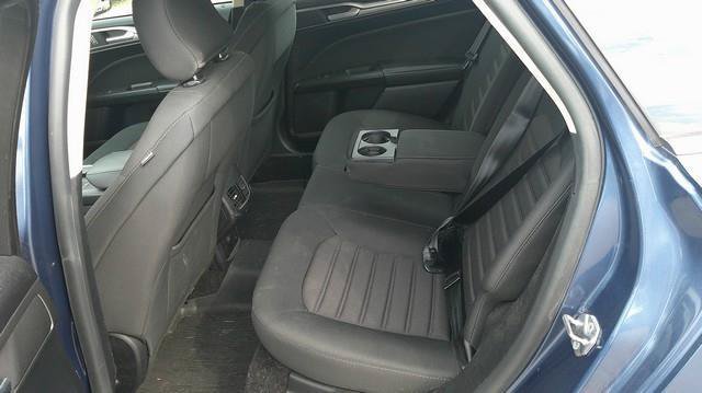 Used 2018 Ford Fusion SE w/ Fusion SE Technology Package FWD image 9