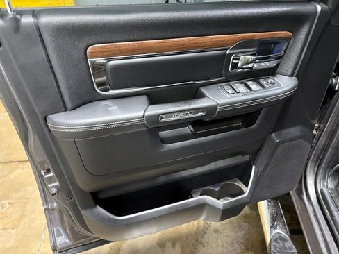 Used 2015 RAM 1500 Laramie w/ Convenience Group image 21