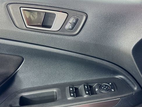 Used 2020 Ford EcoSport SE w/ SE Convenience Package image 22