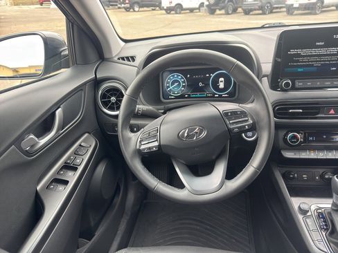 Used 2023 Hyundai Kona Limited image 13