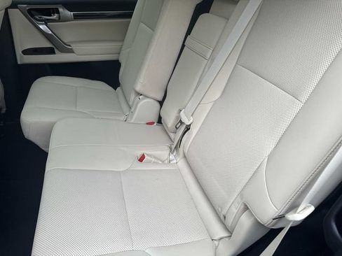 Certified 2023 Lexus GX 460 Premium w/ Premium Package AWD/4WD image 13