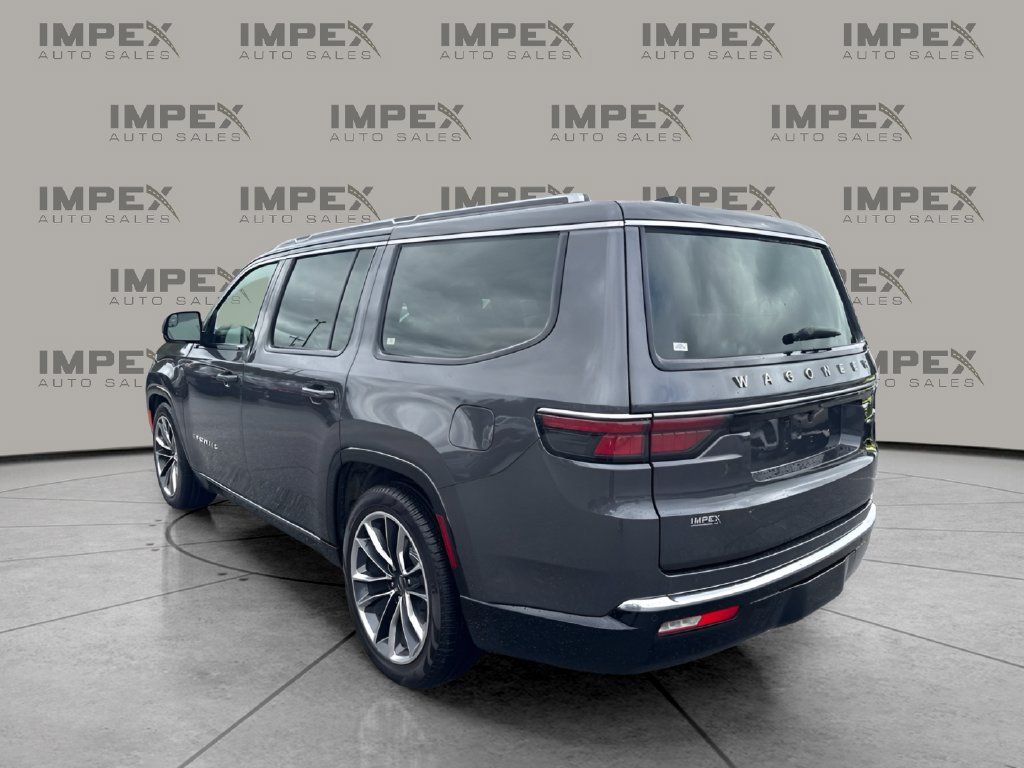 Used 2024 Jeep Wagoneer Series III w/ Premium Group I AWD/4WD image 3