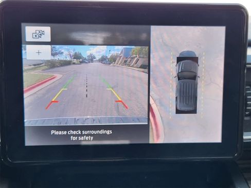 Used 2020 Ford Explorer Limited image 18