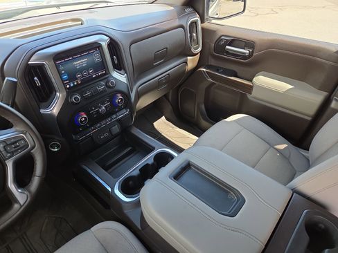 Certified 2022 Chevrolet Silverado 1500 RST w/ Z71 Off-Road Package AWD/4WD image 12