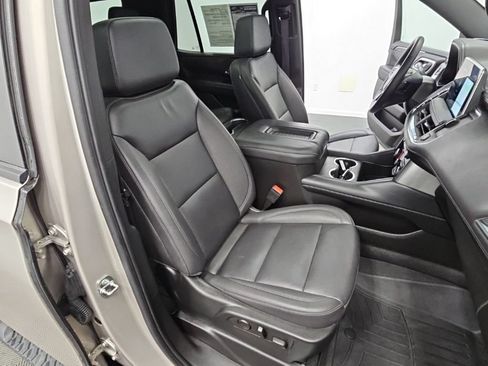 Used 2023 Chevrolet Tahoe Z71 w/ Luxury Package AWD/4WD image 46
