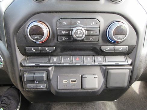 Certified 2022 Chevrolet Silverado 2500 LT w/ Convenience Package AWD/4WD image 31