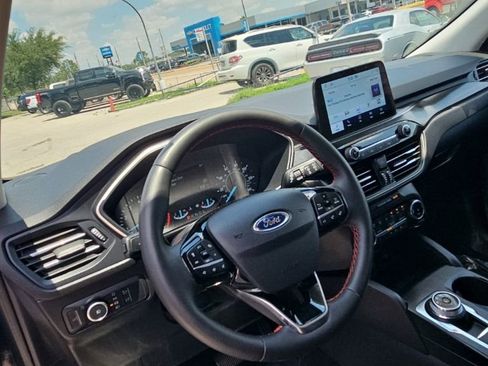 Used 2022 Ford Escape SEL w/ SEL Stealth AWD Package image 16