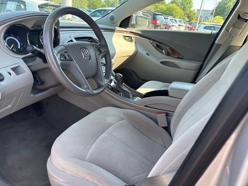 Used 2013 Buick LaCrosse FWD image 9