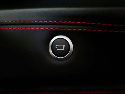 Used 2019 Ferrari 488 Spider RWD image 34
