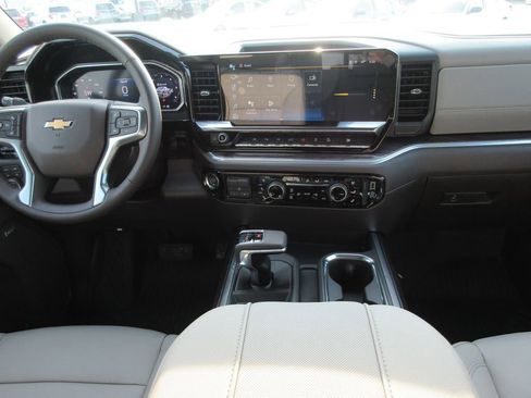 New 2026 Chevrolet Silverado 1500 LTZ AWD/4WD image 18