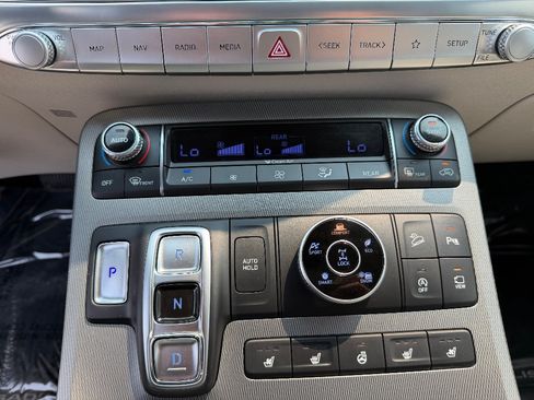 Used 2022 Hyundai Palisade Limited AWD/4WD image 17