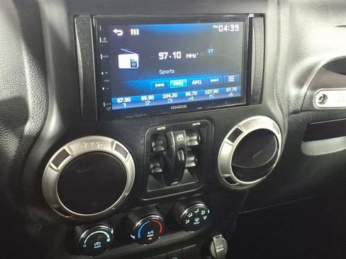 Used 2012 Jeep Wrangler Unlimited Sahara w/ Trailer Tow Group AWD/4WD image 19
