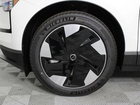 New 2026 Volvo EX30 Plus AWD/4WD image 12