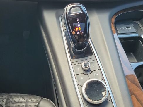 Used 2023 Cadillac Escalade ESV Sport Platinum AWD/4WD image 36