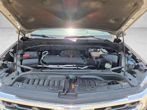Used 2023 Chevrolet Silverado 1500 LT AWD/4WD image 23
