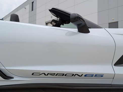Used 2018 Chevrolet Corvette Z06 w/ Carbon 65 Edition RWD image 39