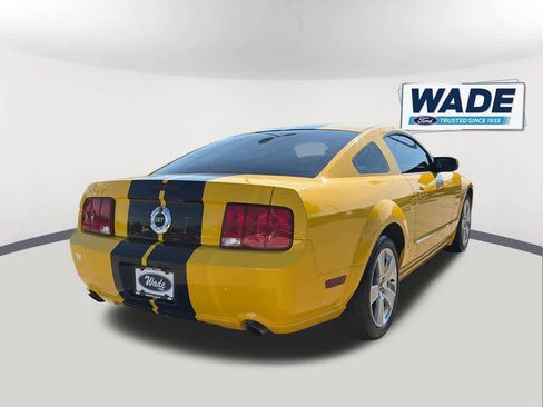 Used 2006 Ford Mustang GT RWD image 5