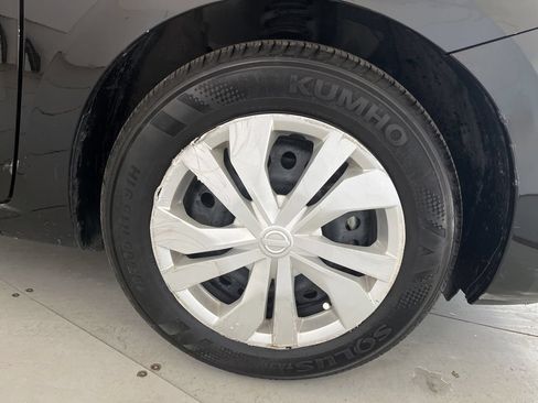 Used 2025 Nissan Versa S FWD image 16
