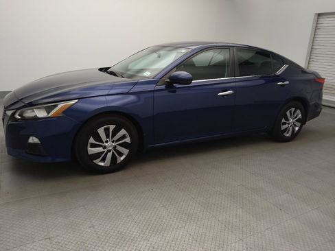 Used 2020 Nissan Altima 2.5 S FWD image 2