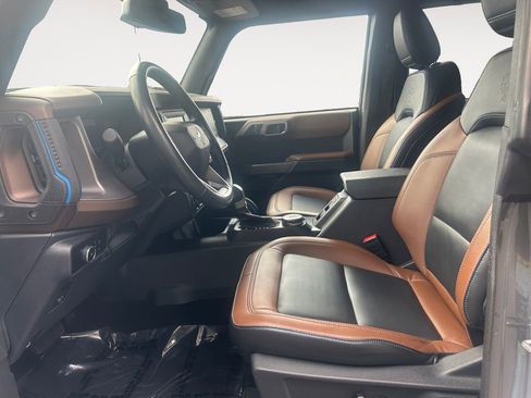 Used 2023 Ford Bronco Outer Banks image 15