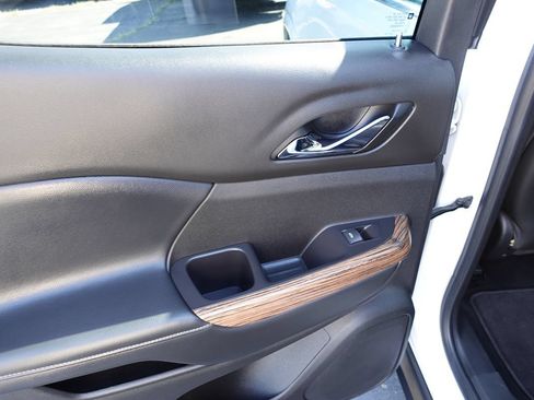 Used 2019 GMC Acadia Denali w/ Technology Package FWD image 24