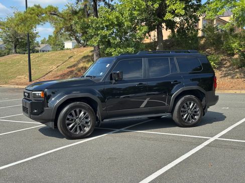 Used 2027 Toyota Land Cruiser w/ Premium Package AWD/4WD image 5
