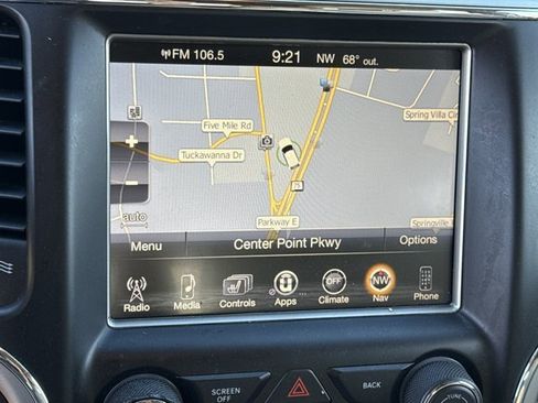 Used 2016 Jeep Grand Cherokee Limited w/ Luxury Group II image 23