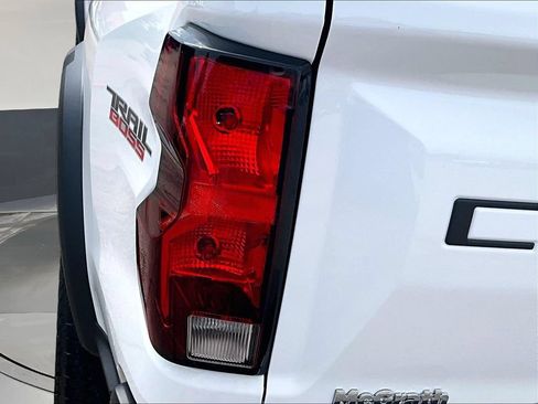 Used 2024 Chevrolet Colorado Trail Boss AWD/4WD image 27