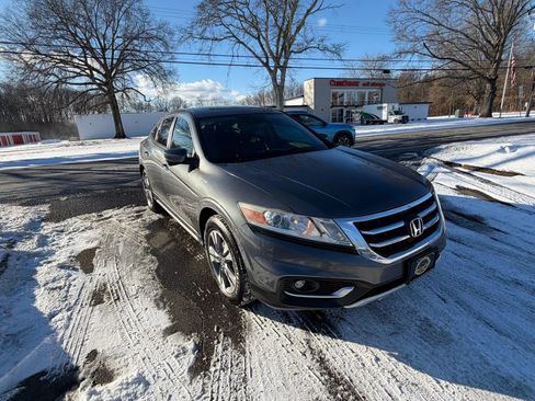 Used 2013 Honda Crosstour EX-L image 3