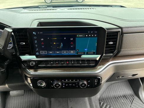 Used 2023 Chevrolet Silverado 1500 RST AWD/4WD image 22